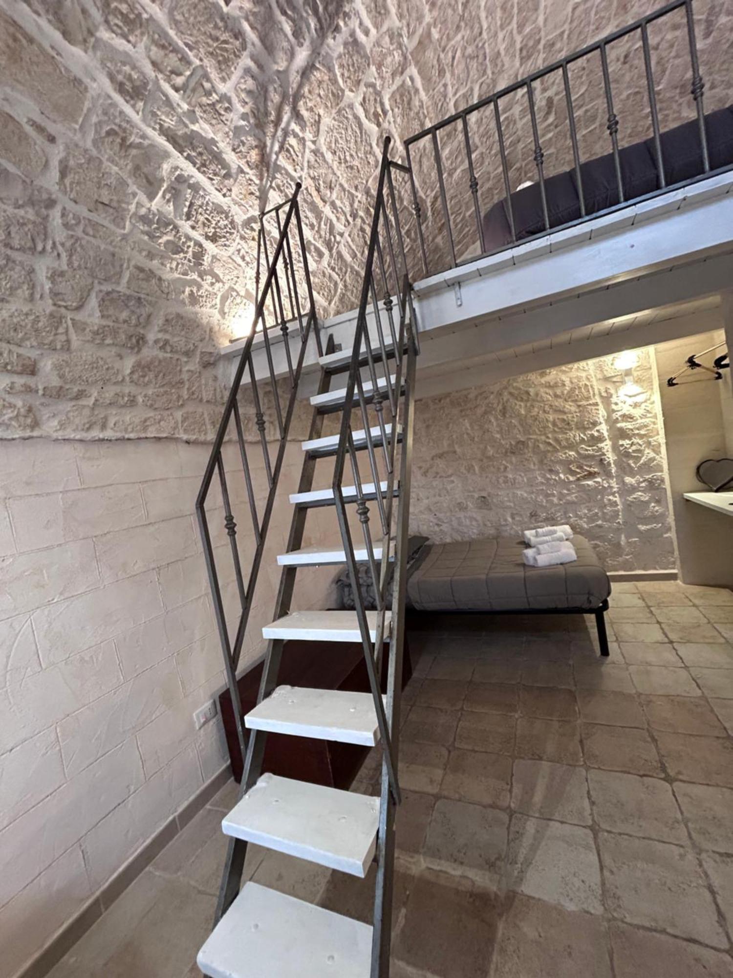 La 13 Guest House Ostuni Eksteriør bilde